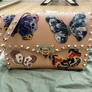 Valentino Garavani 'Rockstud Medium' Bag